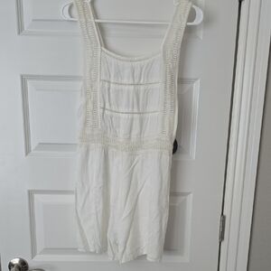 Amuse Society Cream Sleeveless Romper